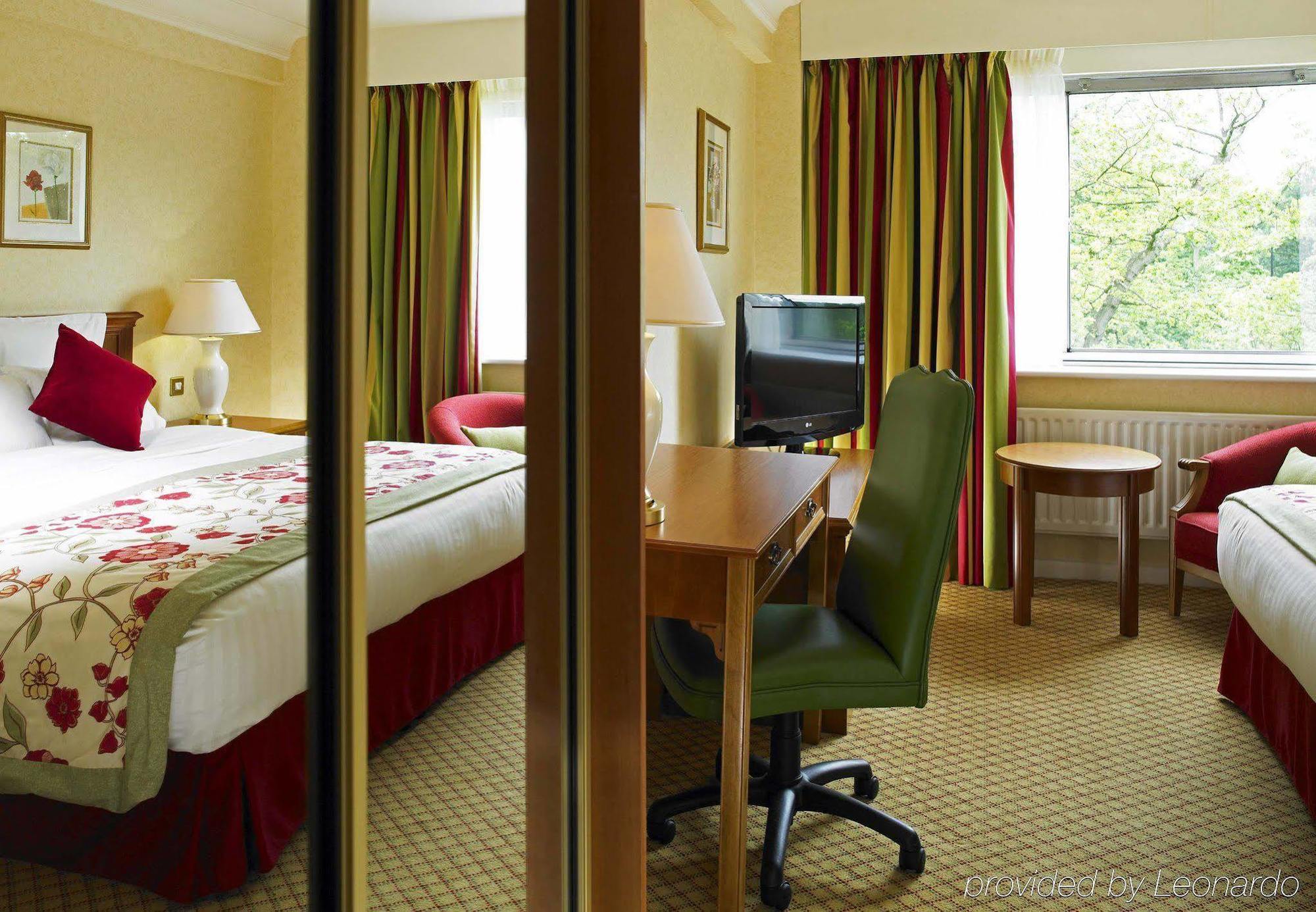 Grand Hotel Gosforth Park Newcastle upon Tyne Bilik gambar